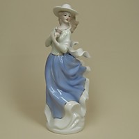 VS-25 Дама на ветру