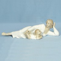 VS-3154 Мама с ребёнком