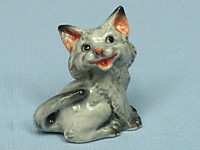 K035  Смешной кот серый