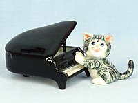 K554 Котёнок за роялем