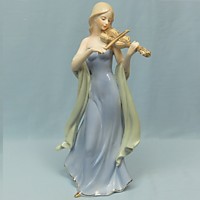 HW-12 Скрипачка