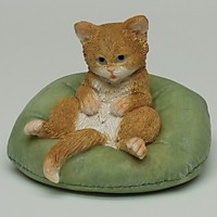 EV15390A Котёнок на подушке