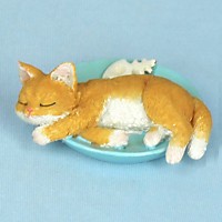 EV18510A Котёнок объелся