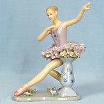 CG04-03 Балерина с кружевной пачкой