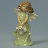 GE6-153B Ангелочек с корзиной цветов