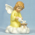 CG05-05 Ангел с чайничком