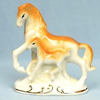 B5405br Лошадь с жеребёнком