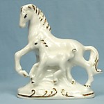 B5405wt Лошадь с жеребёнком