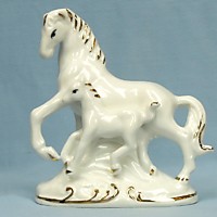 B5405wt Лошадь с жеребёнком