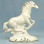 B666wt Лошадь на аллюре